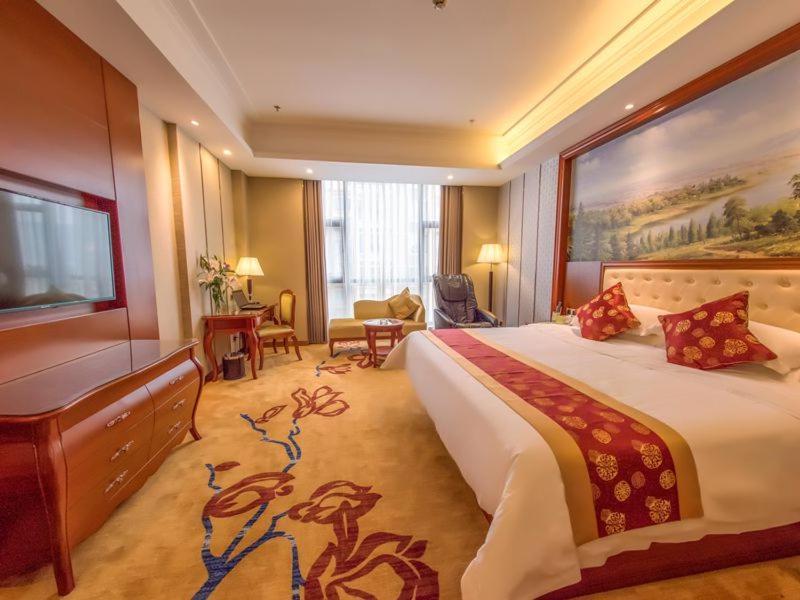 Vienna International Hotel Guangxi Duan Du'an Buitenkant foto