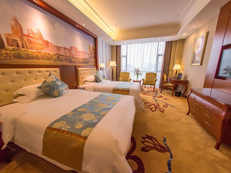 Vienna International Hotel Guangxi Duan Du'an Buitenkant foto