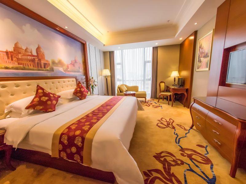 Vienna International Hotel Guangxi Duan Du'an Buitenkant foto